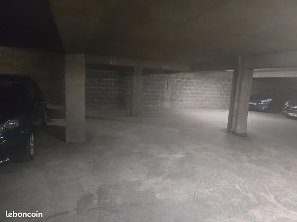 Stationnement Vente Paris 13500€