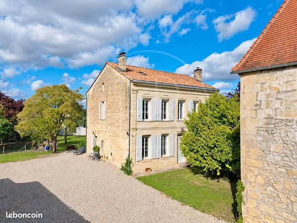 Maison 6 pièces 185 m²