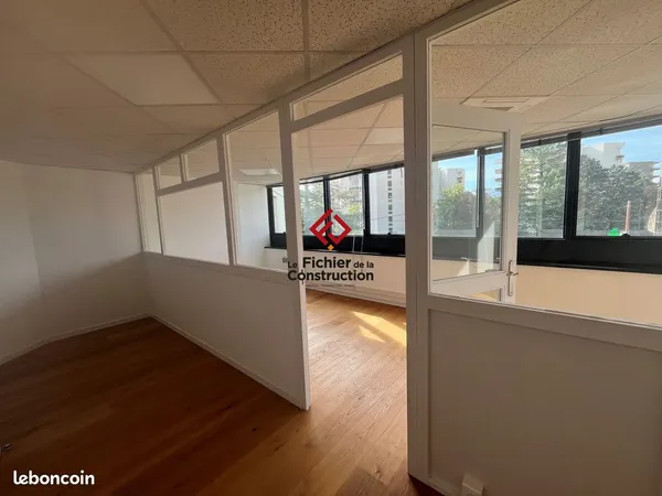 Local 160 m² Corenc