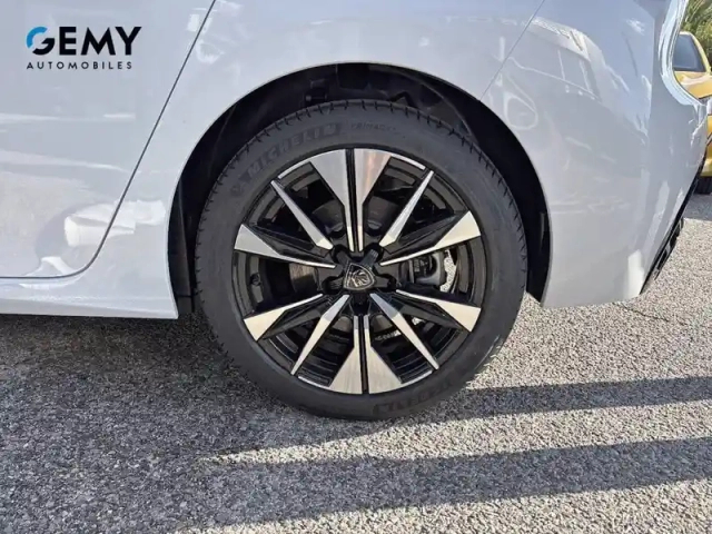 Peugeot 308 plug-in hybrid 195 ch e-dcs7 — photo 11