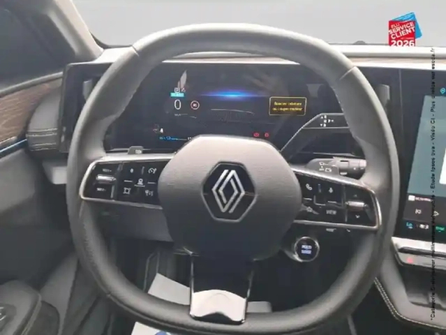 Renault Megane e-tech electric ev60 220ch iconic super charge -c — photo 12