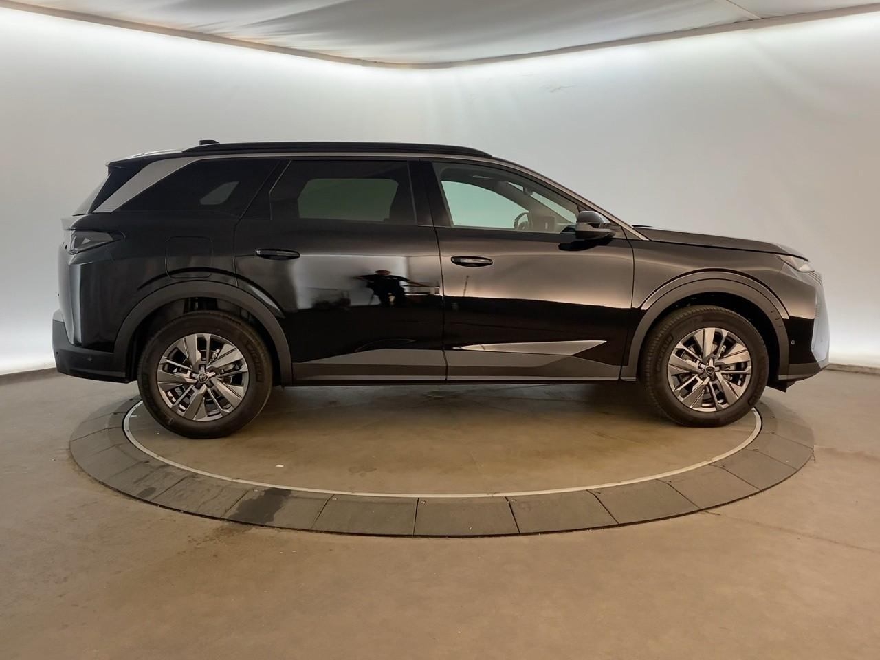Peugeot 5008 hybrid 145 ch e-dcs6 allure — photo 4