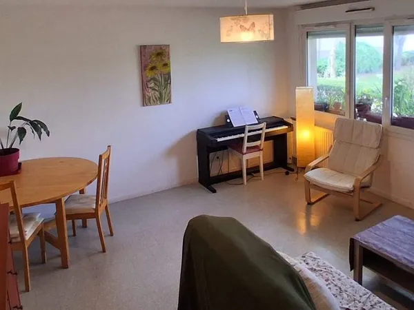 Spacieux et lumineux T2 de 52,9 m² avec box - Villiers-sur-Marne - Transports à proximité - Belle op