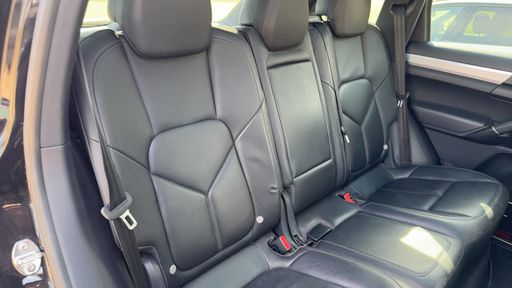 Porsche Cayenne 4.2 TD V8 382 4X4 Tiptronic 8 - S – 2013 – 149184 km – Diesel – Boîte Automatique — photo 45