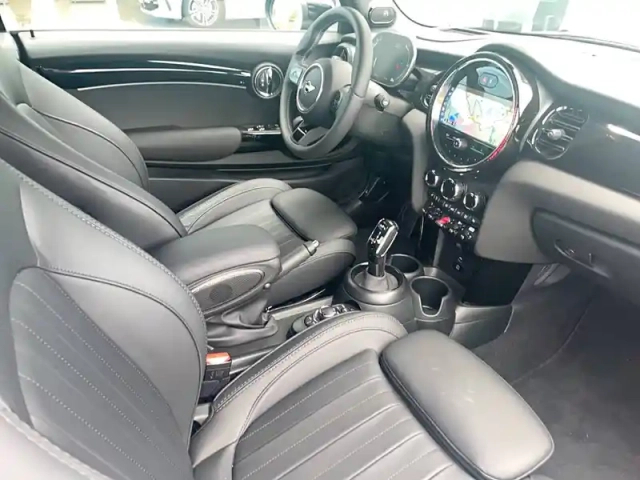 Mini Mini cabriolet cooper s 178 ch bva7 — photo 30