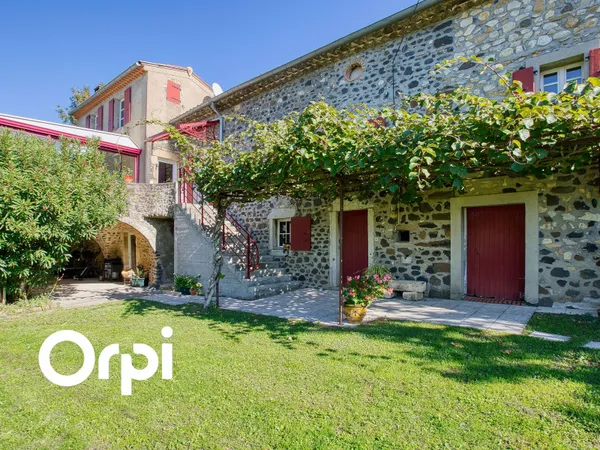Maison 4 pièces 164 m²