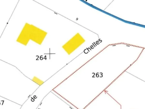 Terrain 550 m²