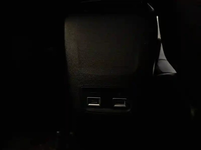 Peugeot 208 hybrid 110 ch e-dcs6 — photo 31
