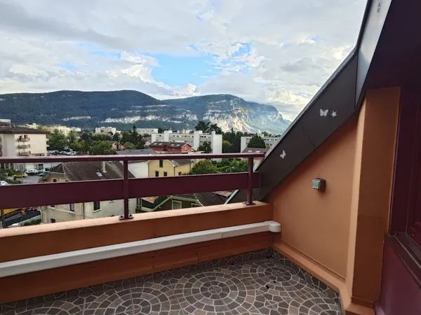 Chambre à louer dans colocation de 4 chambres en duplex Moillesulaz Genève immédiat