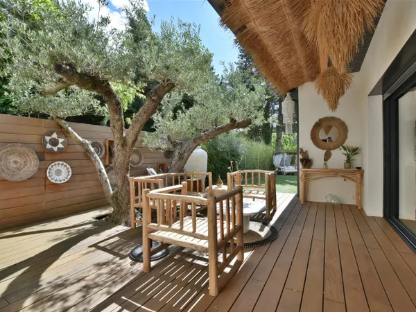 Villa P6 d'env. 157,56m2 sur terrain d'env. 574m2