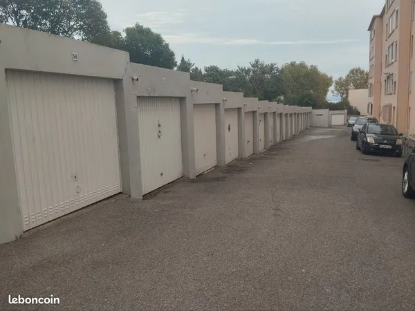 Location garage Martigues