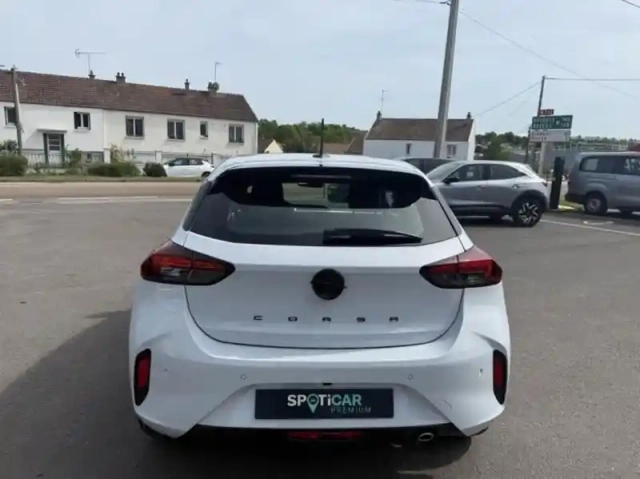 Opel Corsa 1.2 turbo 100ch gs — photo 6