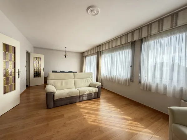 APPARTEMENT T4 AVEC GARAGE CAVE ET BALCON