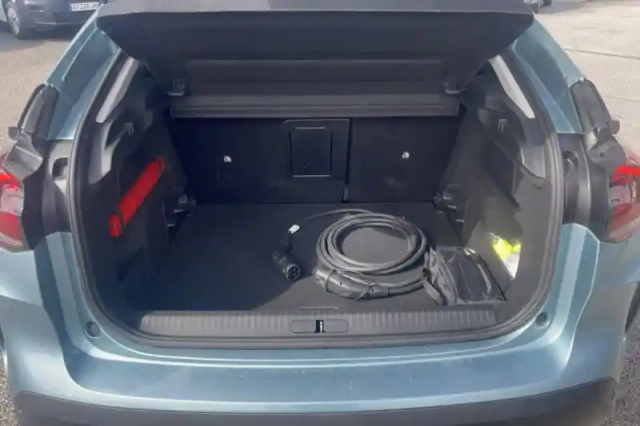 Citroën C4 e- 136 ch automatique — photo 47