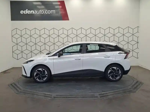 Mg Mg4 electric 51kwh - 125 kw 2wd — photo 3