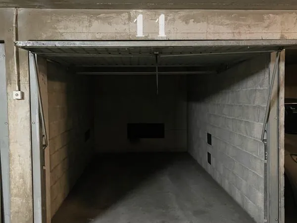 Garage à louer aux Charpennes