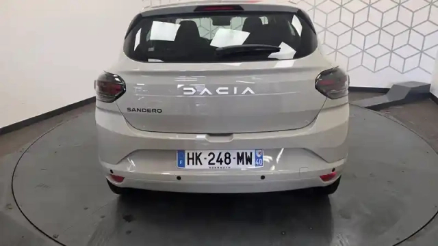 Dacia Sandero sce 65 — photo 9