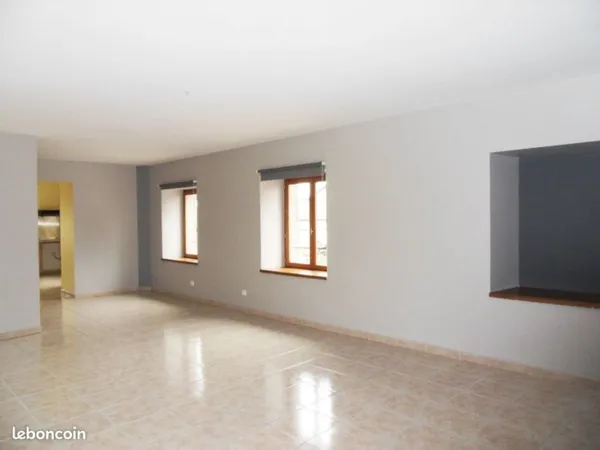 Triplex 3 pièces 100 m²