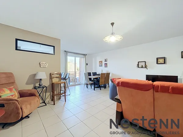 CAZÈRES BEL APPARTEMENT T3 AVEC BALCON, PARKING ET PISCINE