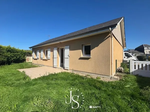 Maison de plain-pied, garage et buanderie, jardin clos