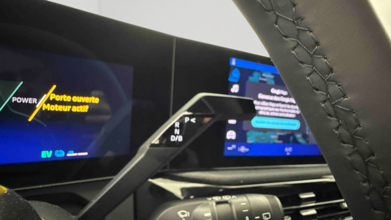 Renault Clio E-Tech full hybrid 160 ch — photo 25