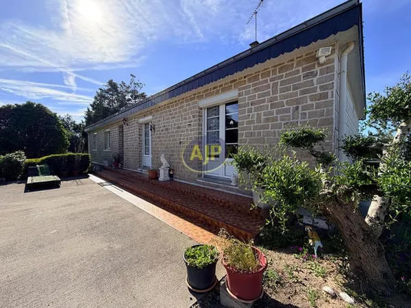 Maison - 6 pieces - 1500m² terrain