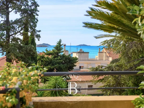 Vente, Bandol centre, Vue mer, Appartement 96 m², 3 pièces, jardin, garage