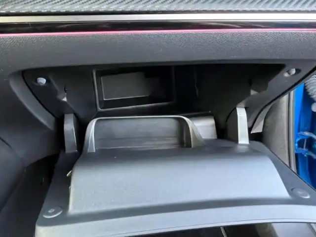 Peugeot 2008 1.2 puretech 130ch s&amp;s gt eat8 — photo 10