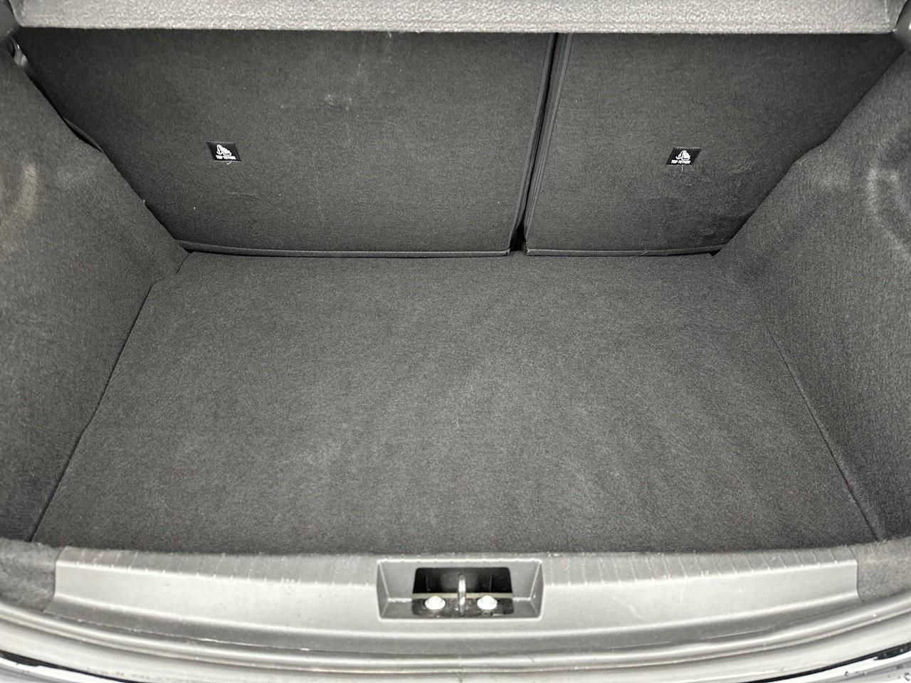 Peugeot 208 puretech 75 s&s bvm5 like — photo 6