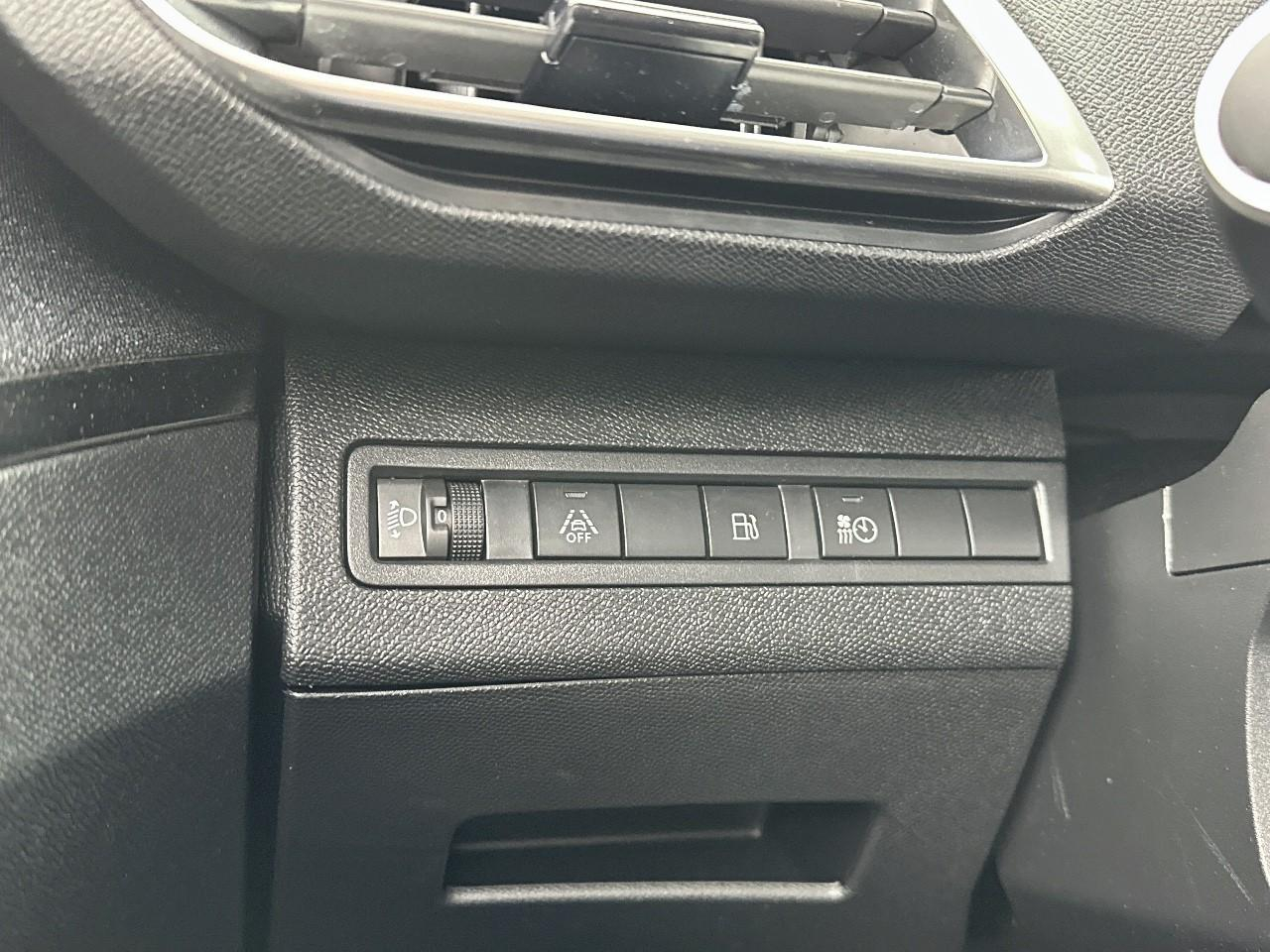 Peugeot 3008 hybrid 225 e-eat8 allure pack — photo 18
