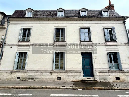 Maison 7 pièces 214 m²