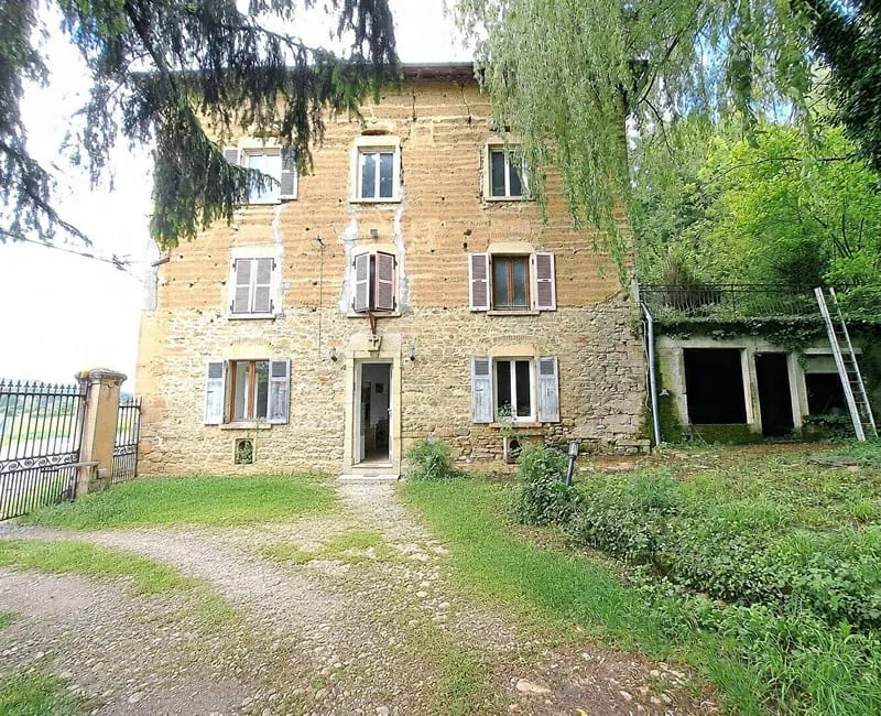 Photo 1