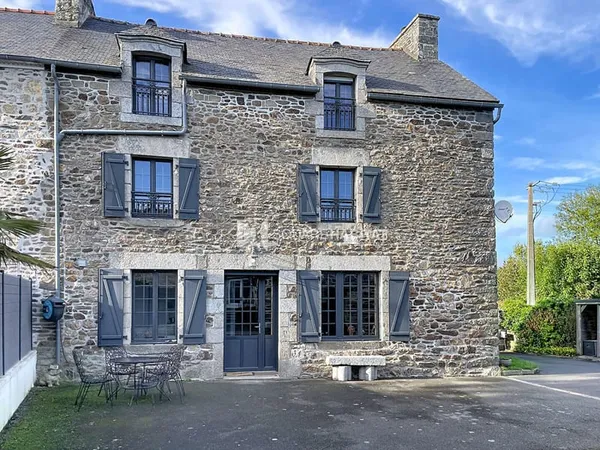 Maison avec piscine à vendre à Plouer Sur Rance