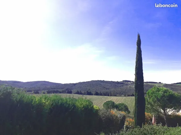 Près de Carcassonne jolie maison avec vue dégagée