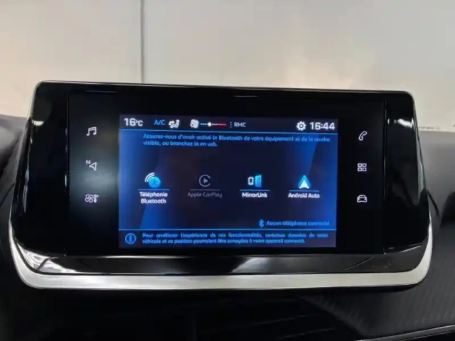 Peugeot 208 1.2 puretech 75ch s&amp;s active pack — photo 12