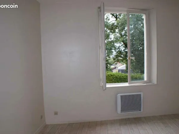 Appartement Location Château-Thierry 1p 22m² 390€