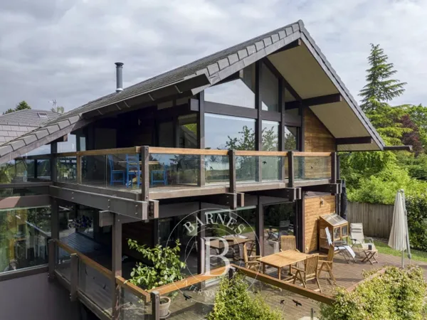 BARNES Pays de Gex - VILLA D'ARCHITECTE VUE ALPES ET JURA - DIVO