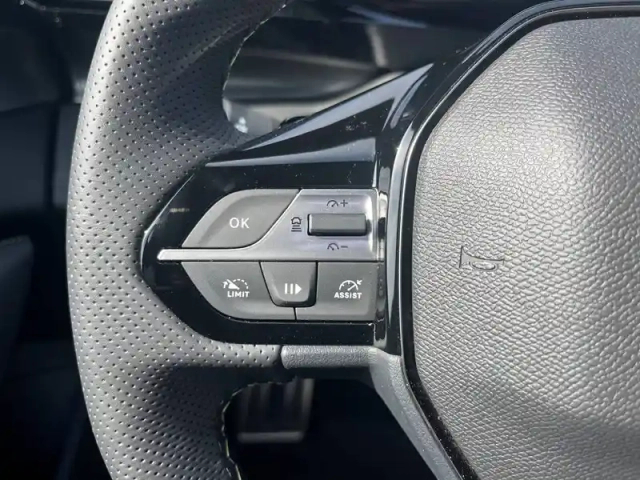 Peugeot 308 electrique 55 kwh 156ch — photo 6