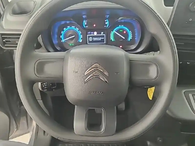 Citroën Berlingo e- taille m 136 ch 100 kwh automatique — photo 31