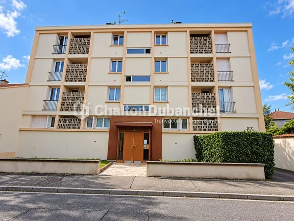 ROANNE CENTRE-VILLE - APPARTEMENT 74 M² - 2 CHAMBRES - GARAGE