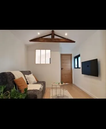 Charmante maisonnette meublée T2