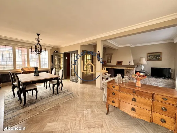 Maison 7 pièces 144 m²