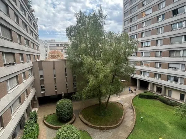 Studio 1 pièce 30 m²