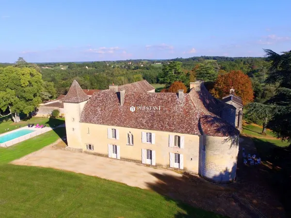 Château 11 pièces 350 m²