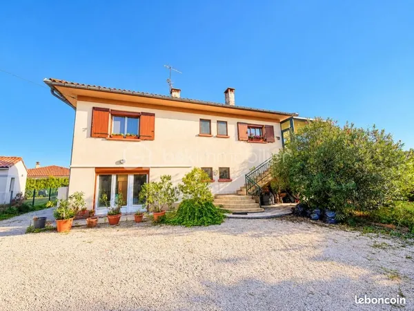 Maison 7 pièces 207 m²
