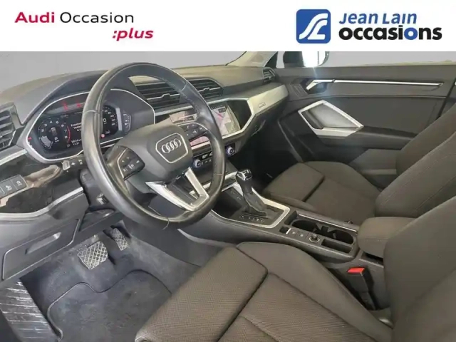 Audi Q3 35 tfsi 150 ch s tronic 7 — photo 11