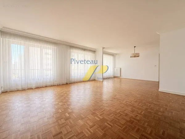 Appartement 5 pièces 122 m² à vendre à Nantes (44300)