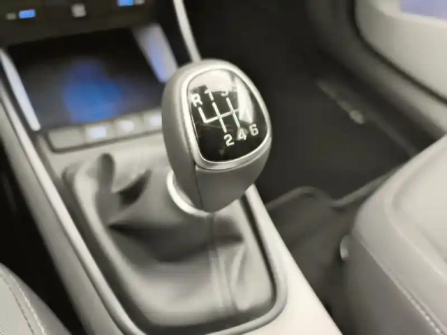 Hyundai Bayon 1.0 t-gdi 100 hybrid 48v creative — photo 24