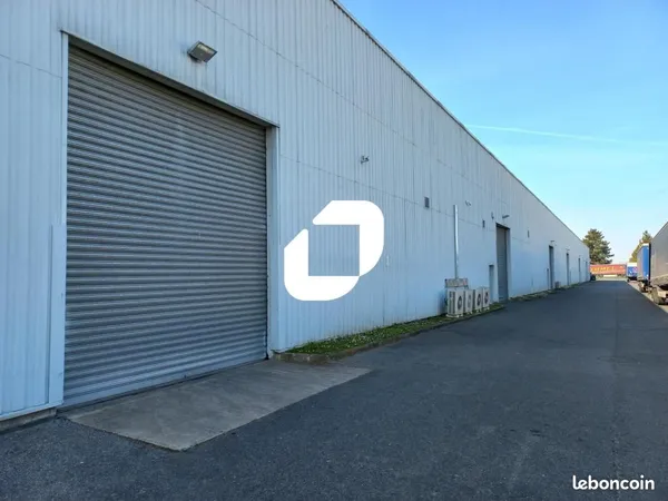 Local d'activité 1 357 m²