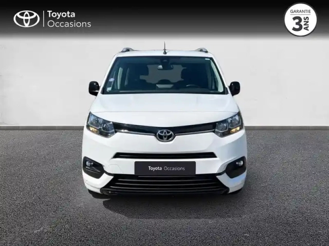 Toyota Proace city verso medium 1.2 110 vvt-i executive rc22 — photo 5